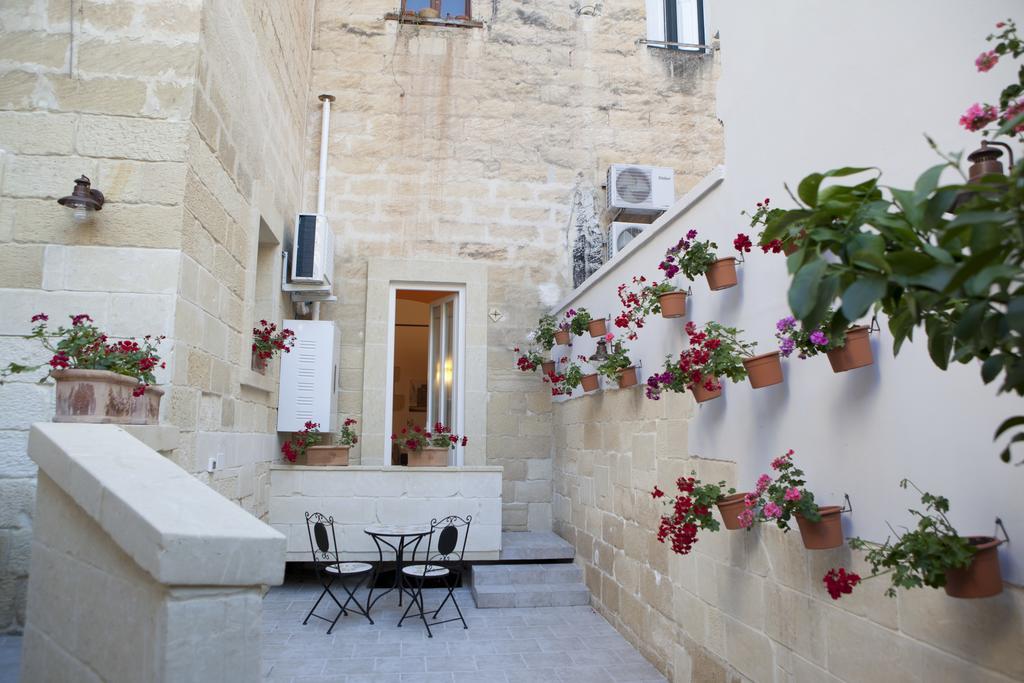 19Venti Bed and Breakfast Lecce Exteriör bild